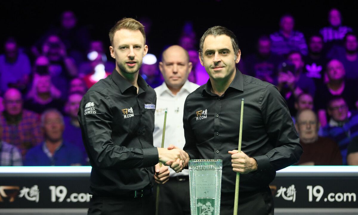 观众席上的 观众席上的